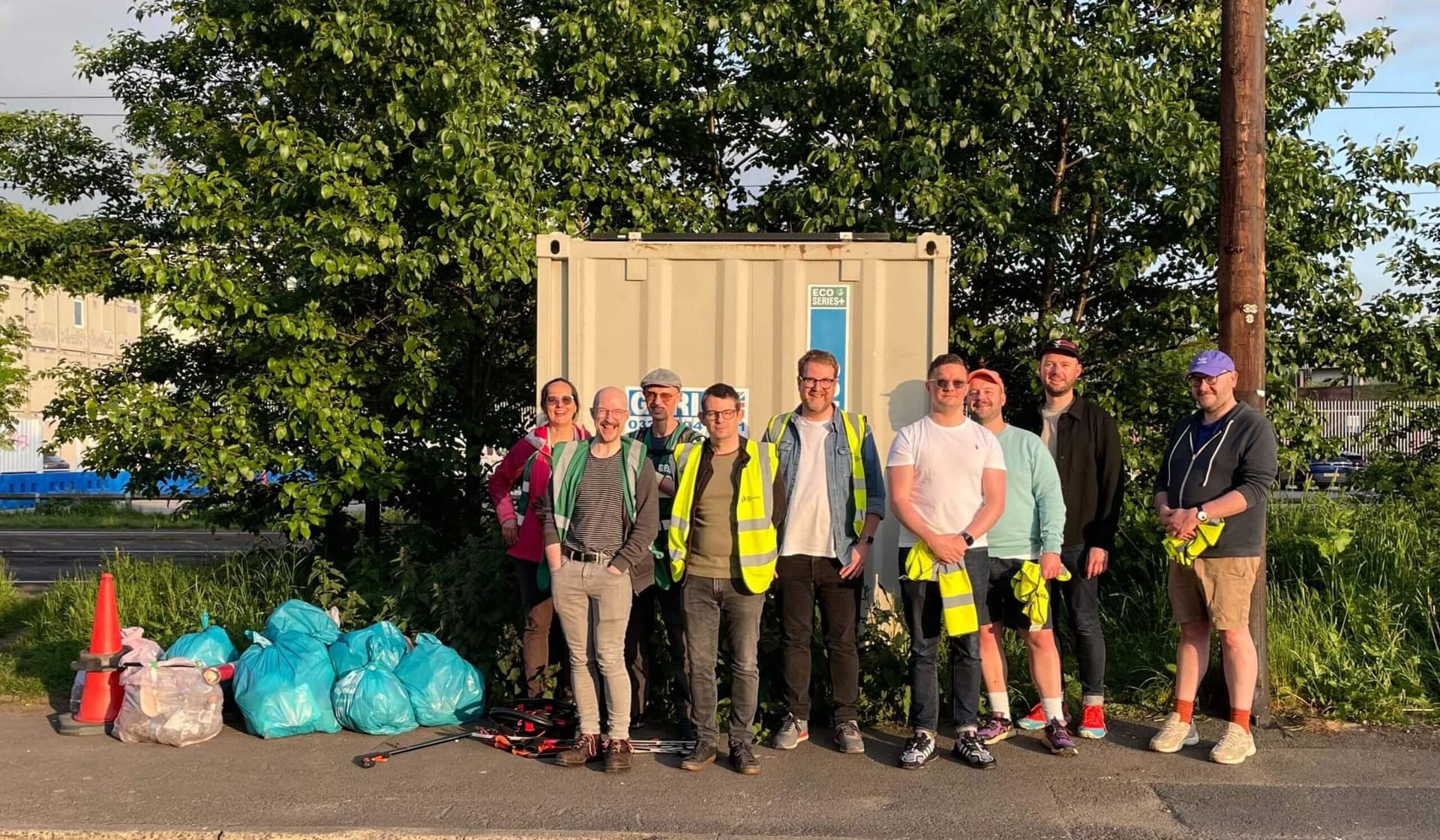 Litter Pickers in Piccaddily East